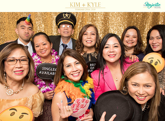 20055 - Kim + Kyle Wedding Photosbooth 2020