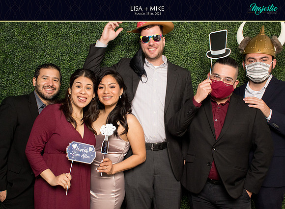 20106 - Lisa + Mike Wedding Photobooth 2021