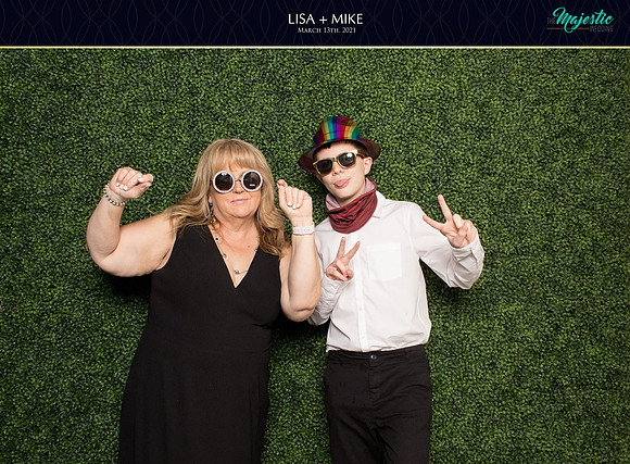 20060 - Lisa + Mike Wedding Photobooth 2021