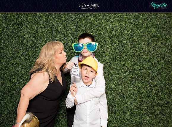 20065 - Lisa + Mike Wedding Photobooth 2021