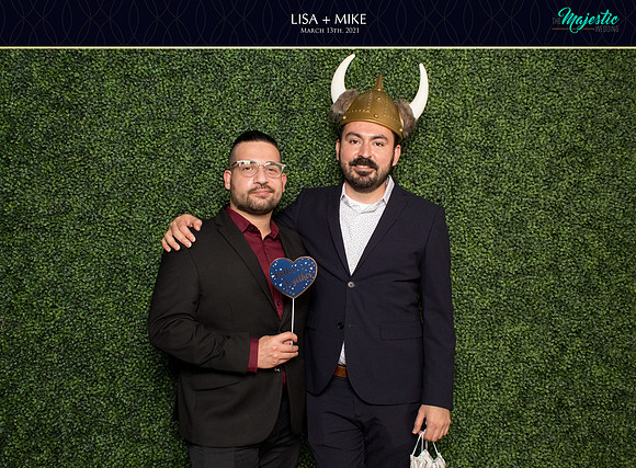 20109 - Lisa + Mike Wedding Photobooth 2021