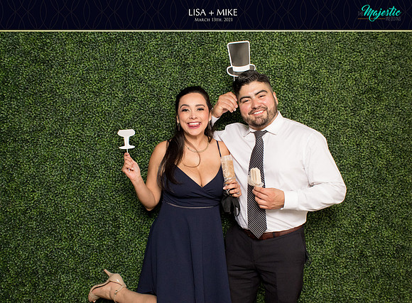 20081 - Lisa + Mike Wedding Photobooth 2021
