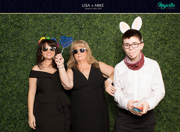 20085 - Lisa + Mike Wedding Photobooth 2021