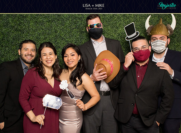 20105 - Lisa + Mike Wedding Photobooth 2021