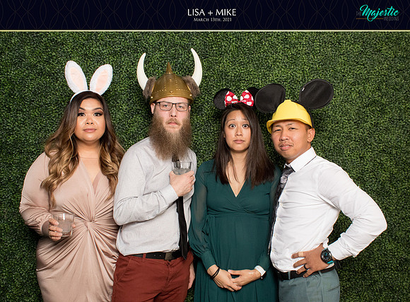 20013 - Lisa + Mike Wedding Photobooth 2021