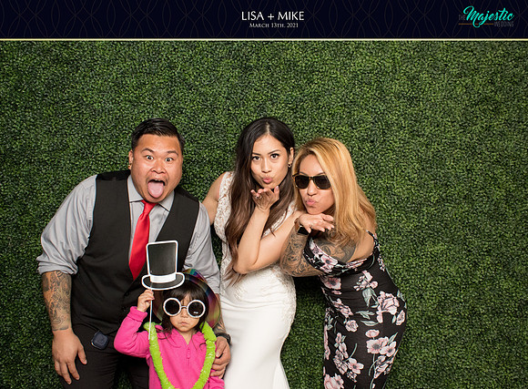 20220 - Lisa + Mike Wedding Photobooth 2021