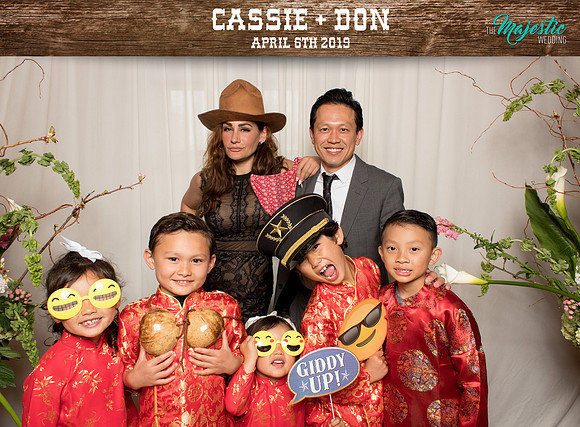 10051 - Cassie + Don Wedding Photobooth 2019