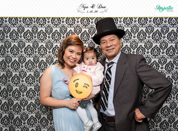 10055 - Nga + Don Wedding Photobooth 2020