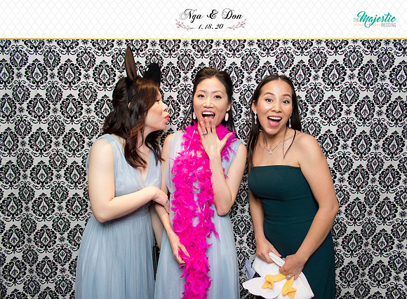 10041 - Nga + Don Wedding Photobooth 2020
