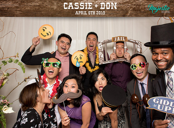 10077 - Cassie + Don Wedding Photobooth 2019