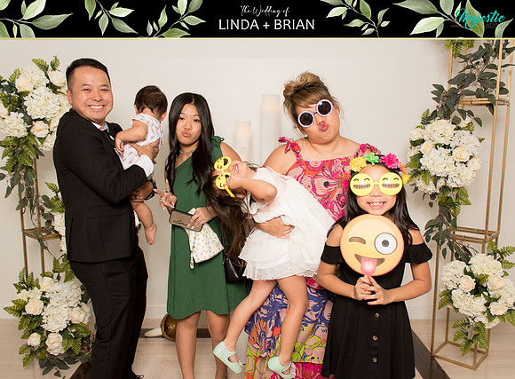 50213 - Linda + Brian Wedding Photobooth 2021