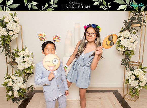 50229 - Linda + Brian Wedding Photobooth 2021