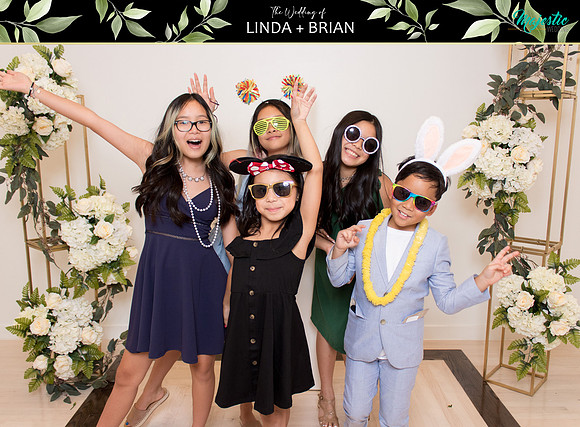 50205 - Linda + Brian Wedding Photobooth 2021