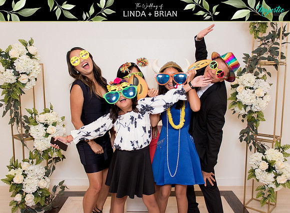 50136 - Linda + Brian Wedding Photobooth 2021
