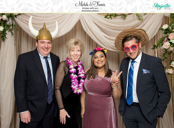60181 - Michele + Francis Wedding Photobooth 2021