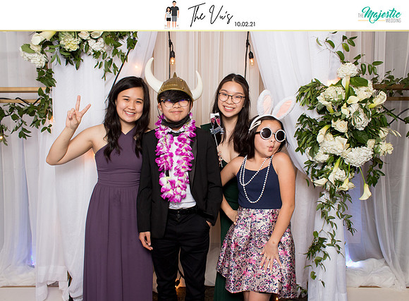 60232 - Michelle + Kevin Wedding Photobooth 2021