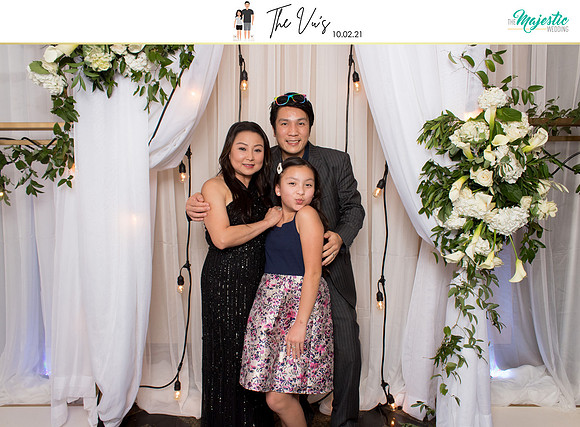 60239 - Michelle + Kevin Wedding Photobooth 2021