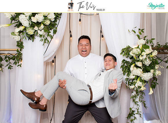 60297 - Michelle + Kevin Wedding Photobooth 2021