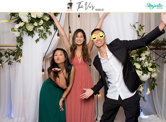 60390 - Michelle + Kevin Wedding Photobooth 2021