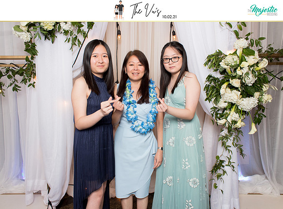 60275 - Michelle + Kevin Wedding Photobooth 2021