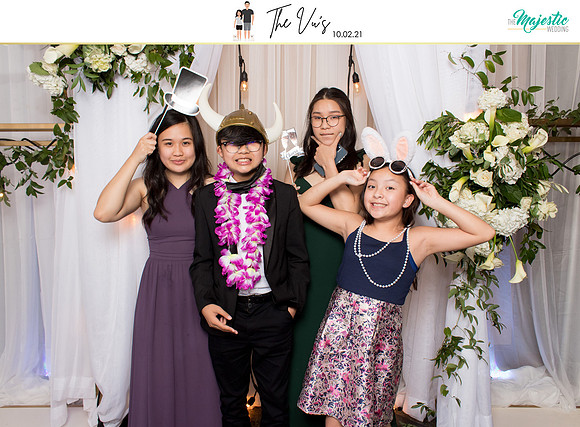 60233 - Michelle + Kevin Wedding Photobooth 2021