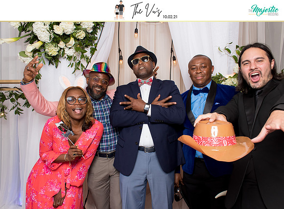 60068 - Michelle + Kevin Wedding Photobooth 2021