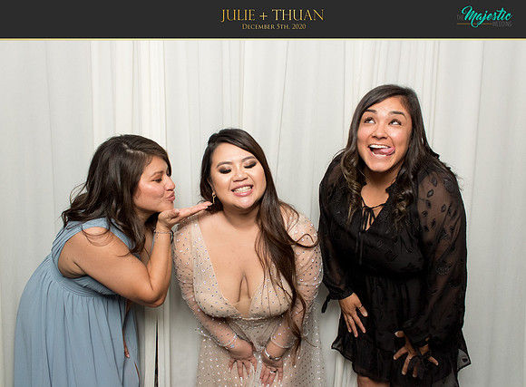 20197 - Julie + Thuan Wedding Photobooth 2020