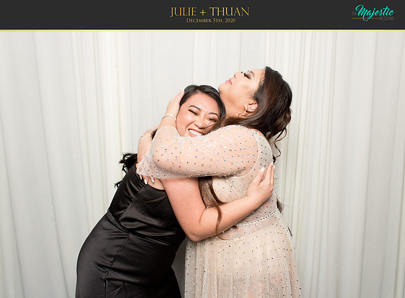 20086 - Julie + Thuan Wedding Photobooth 2020