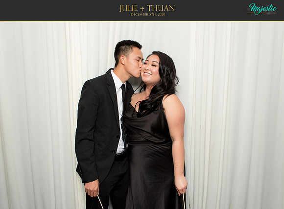 20155 - Julie + Thuan Wedding Photobooth 2020