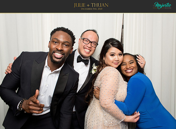 20094 - Julie + Thuan Wedding Photobooth 2020
