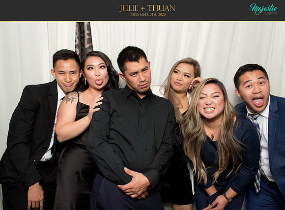 20181 - Julie + Thuan Wedding Photobooth 2020