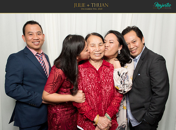 20119 - Julie + Thuan Wedding Photobooth 2020