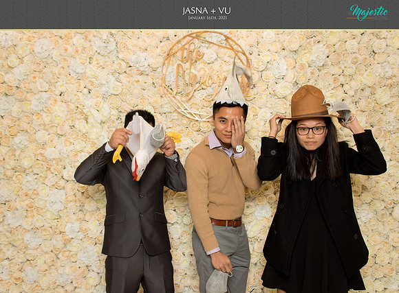 20080 - Jasna + Vu Wedding Photobooth 2021