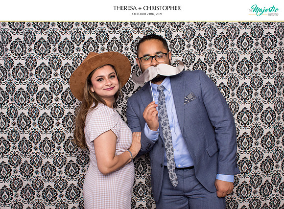 60311 - Theresa + Christopher Wedding Photobooth 2021