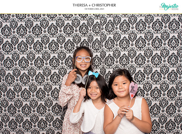 60129 - Theresa + Christopher Wedding Photobooth 2021