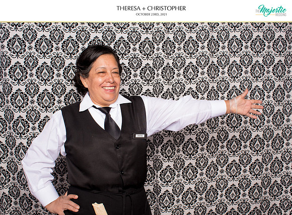 60441 - Theresa + Christopher Wedding Photobooth 2021