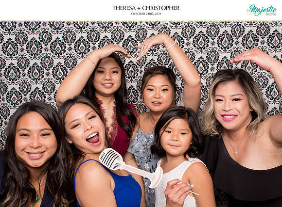60100 - Theresa + Christopher Wedding Photobooth 2021