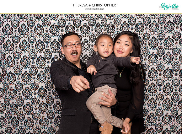 60209 - Theresa + Christopher Wedding Photobooth 2021