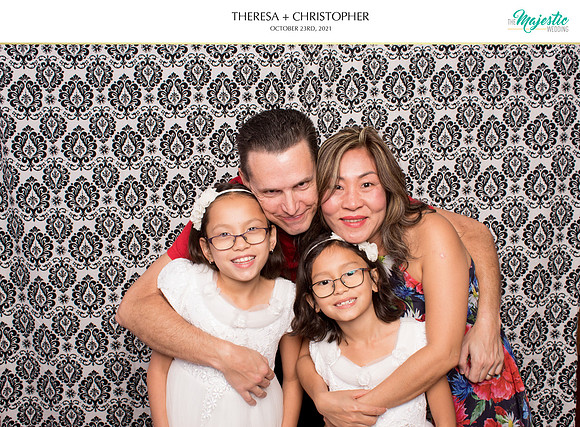 60216 - Theresa + Christopher Wedding Photobooth 2021