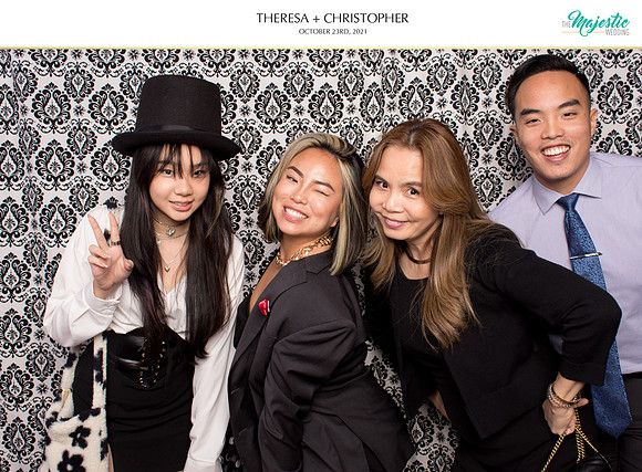 60352 - Theresa + Christopher Wedding Photobooth 2021