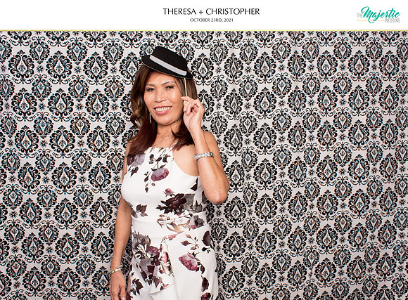 60414 - Theresa + Christopher Wedding Photobooth 2021