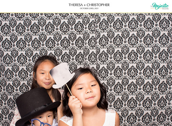 60151 - Theresa + Christopher Wedding Photobooth 2021