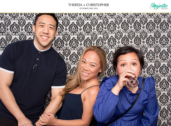60360 - Theresa + Christopher Wedding Photobooth 2021