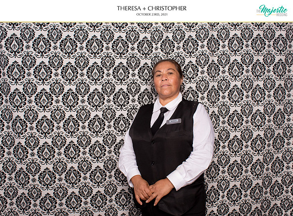 60431 - Theresa + Christopher Wedding Photobooth 2021