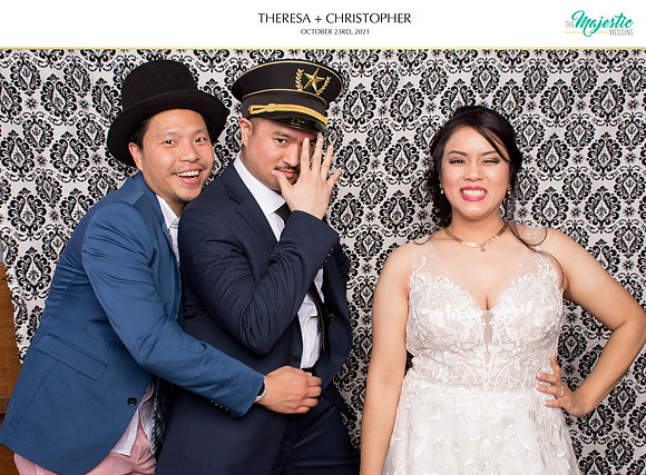 60436 - Theresa + Christopher Wedding Photobooth 2021