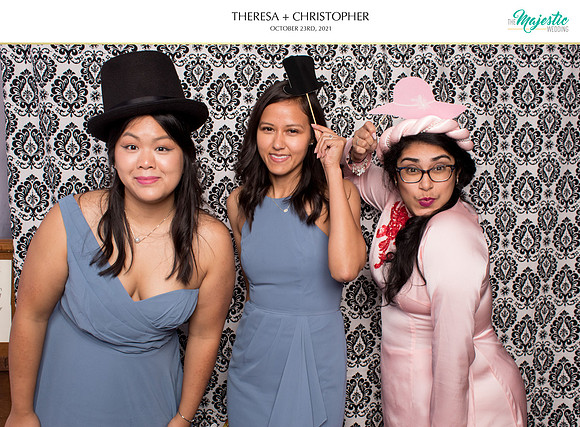 60383 - Theresa + Christopher Wedding Photobooth 2021