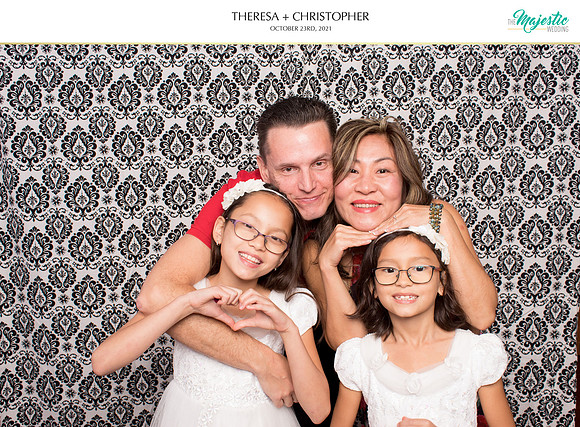 60218 - Theresa + Christopher Wedding Photobooth 2021