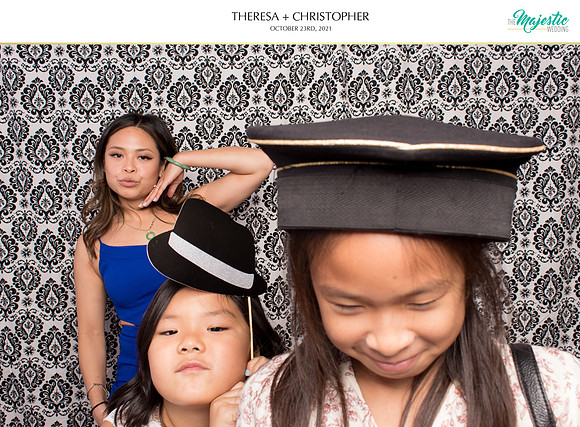 60300 - Theresa + Christopher Wedding Photobooth 2021