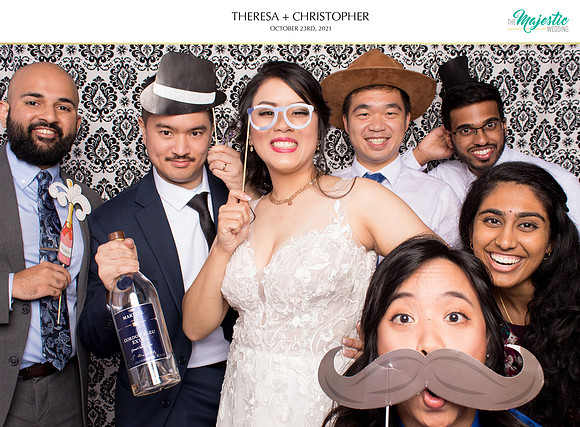 60332 - Theresa + Christopher Wedding Photobooth 2021