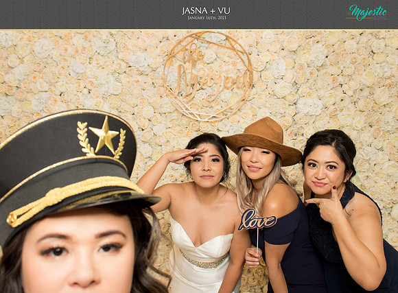 20186 - Jasna + Vu Wedding Photobooth 2021